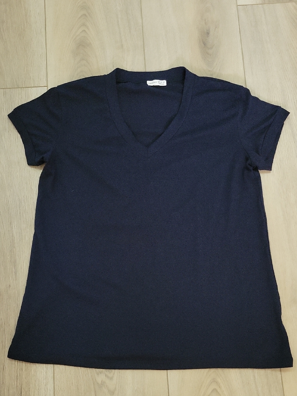 Women’s V-Neck Short Sleeve Tee in Navy